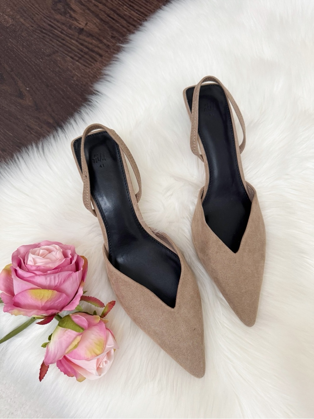 Women's Pointed Toe Slingback Heels in Taupe